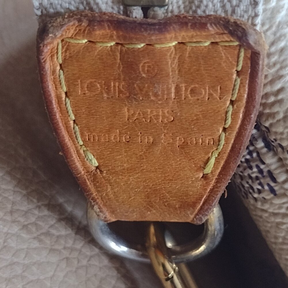 💯% Authentic Louis Vuitton Pochette Accessories in DA - Picture 7 of 11